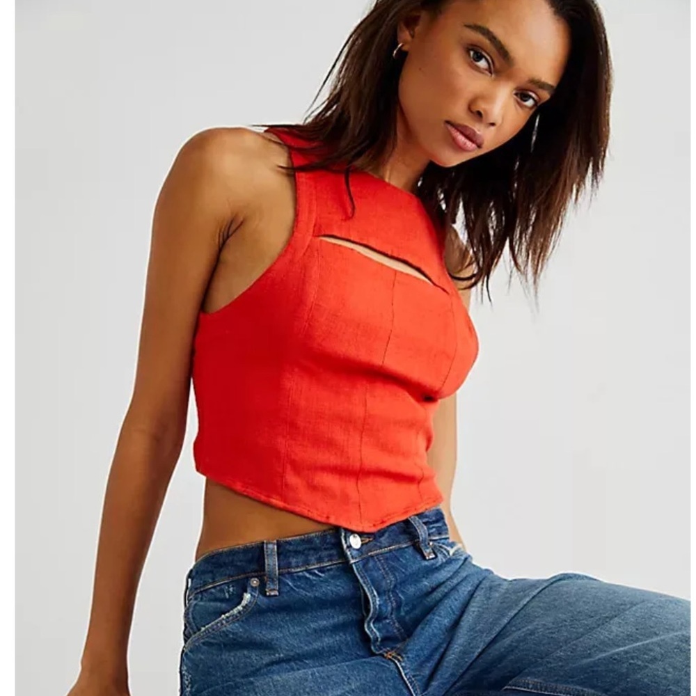 Free People Sneak A Peek Top Red Smocked Cutout Sleeveless Blouse New S
B2